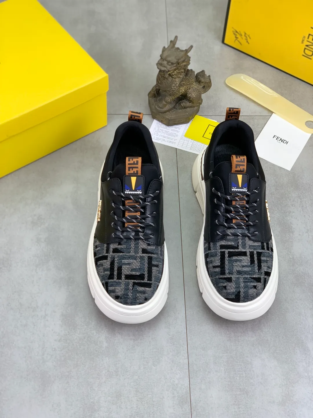 ​Men's shoes 💰P400 💰[New style] little monster 🆘 New FENDI (Fendi) new style 🕶️🕶️Simple routing effect, showing an elegant and cool driving shoe 🎬Using imported calfskin + first-layer pigskin lining🐂Excellent material🎬Detailed workmanship 🤗Comfortable foot feel➰➰. ​Pair it with any outfit to show your taste and temperament, low-key luxury ♻️Design ​simple and elegant ​noble and fashionable 🍃​Very loved and favored by trendy men 💓❤️size: 38-44 2️⃣colors available